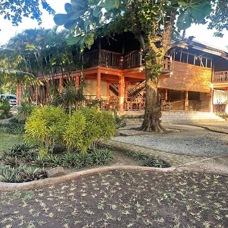Supersuck Hotel Maluk Bagian luar foto